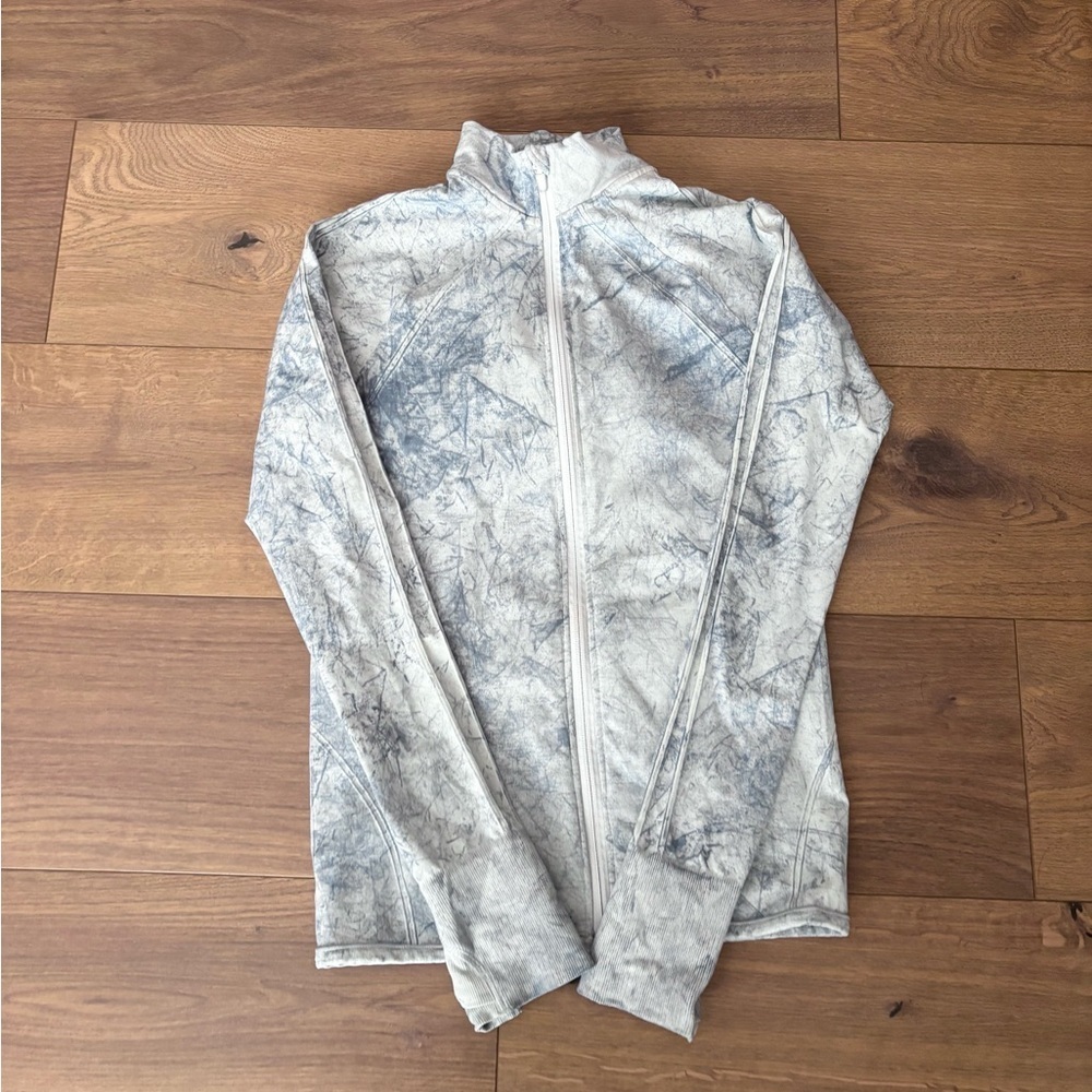 Lululemon Ebb to Train Jacket